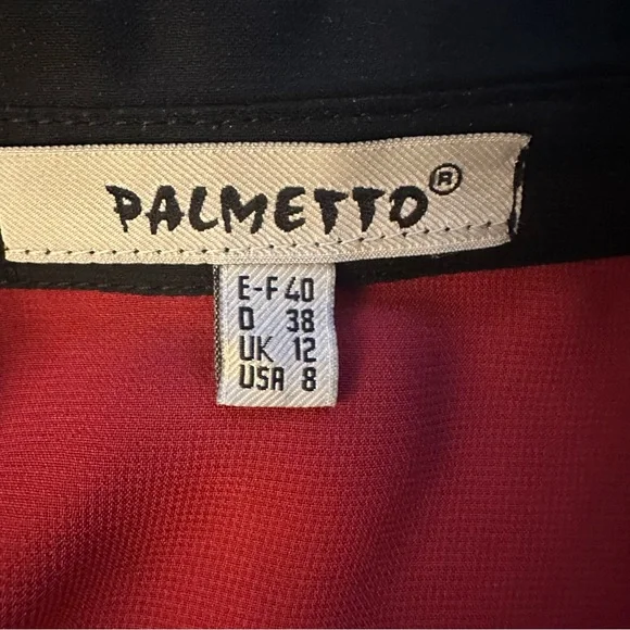 ✨Red & Black Sheer Blouse – Size M - Picture 9 of 10